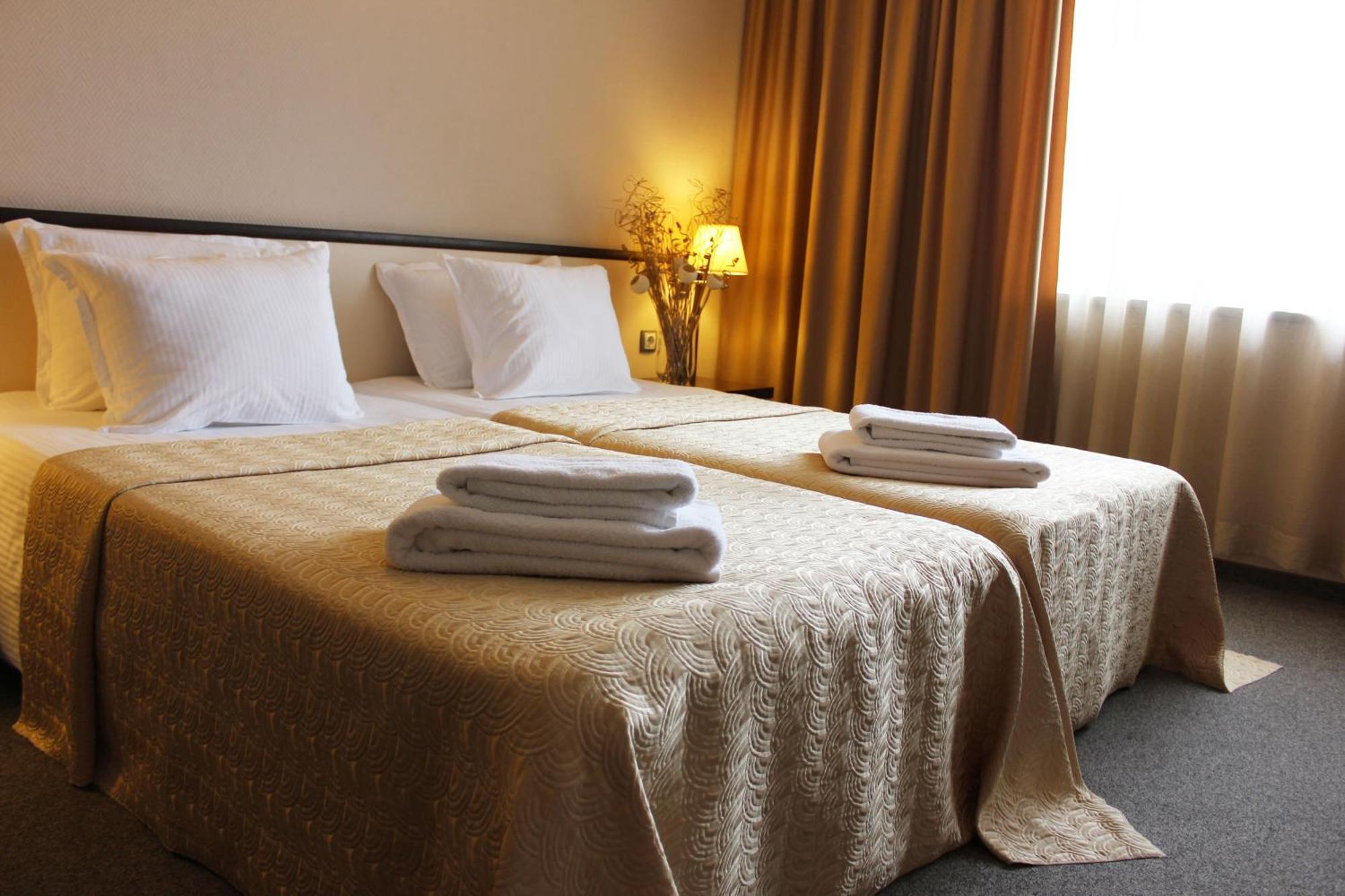 Kendros Hotel بلوفديف الغرفة الصورة