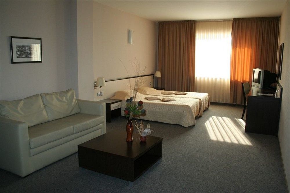 Kendros Hotel بلوفديف المظهر الخارجي الصورة